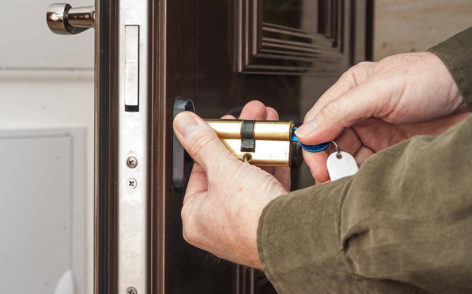 prix ouverture de porte Courbevoie